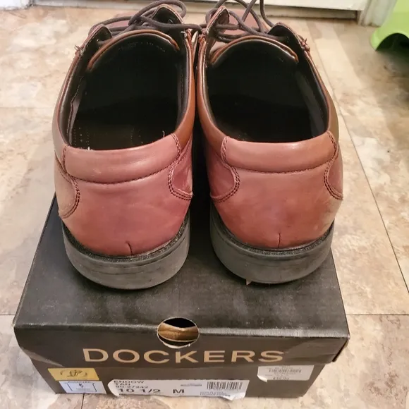 Men Dockers Shoes sz 10.5