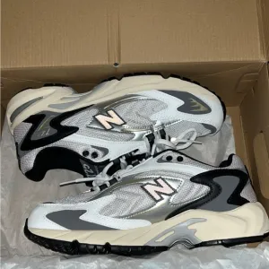 Men New Balance 725