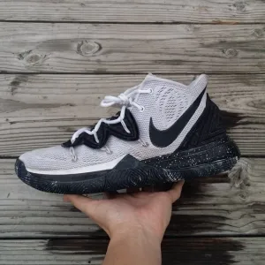 Men Nike Kyrie Irving 5 Oreo Cookies &amp; Cream Basketball Shoes Sneakers
