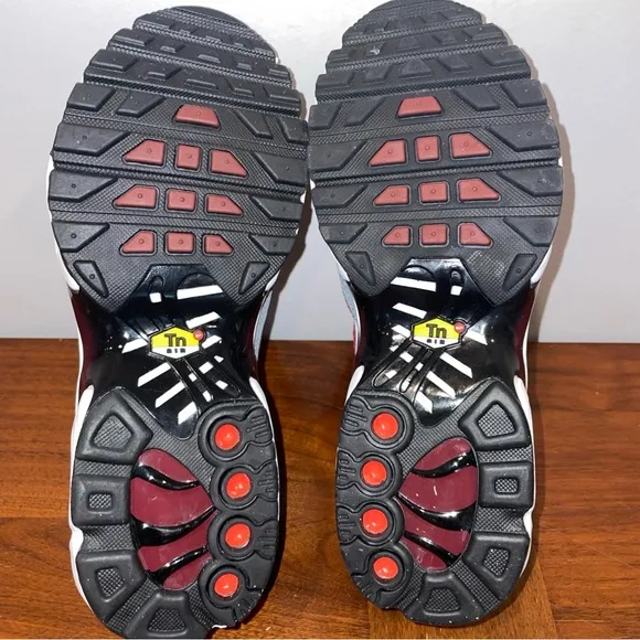 Men Size 6Y Nike Air Max TN Plus Team Red Sneakers Trainers Shoes