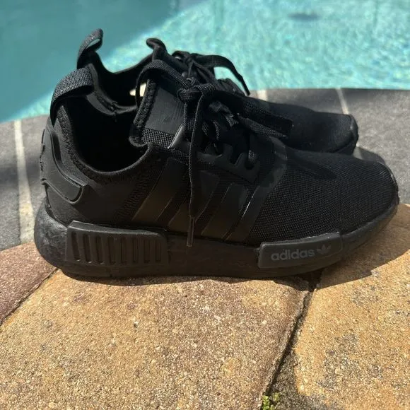 MEN'S Adidas NMD R1 Shoes Triple Black - FV9015 Size 5
