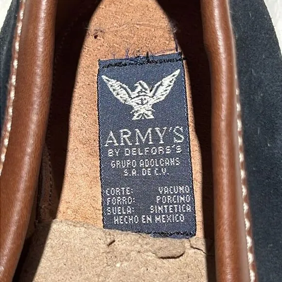 men’s army’s by DELFORS’S Navy blue suede loafers Size 8.5. B79