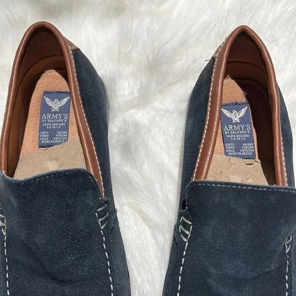 men’s army’s by DELFORS’S Navy blue suede loafers Size 8.5. B79