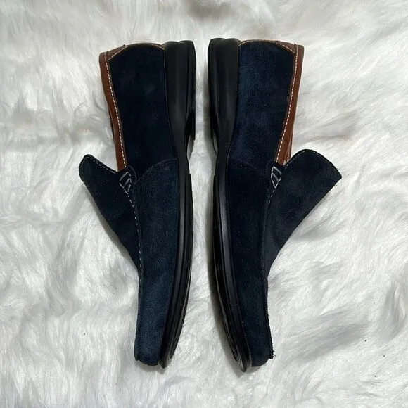 men’s army’s by DELFORS’S Navy blue suede loafers Size 8.5. B79