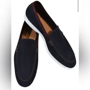 men’s army’s by DELFORS’S Navy blue suede loafers Size 8.5. B79