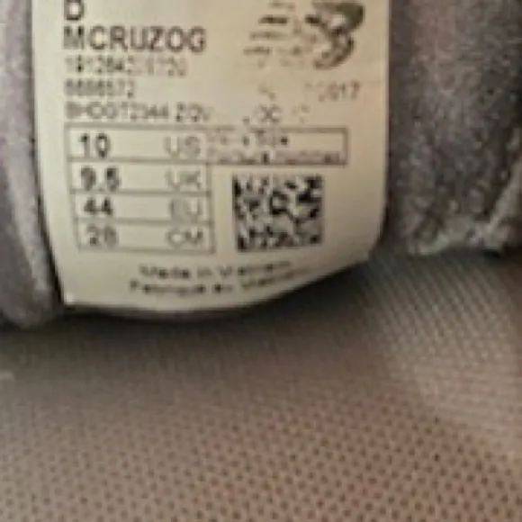 men’s new balance running shoes fresh foam gray suede sz 10