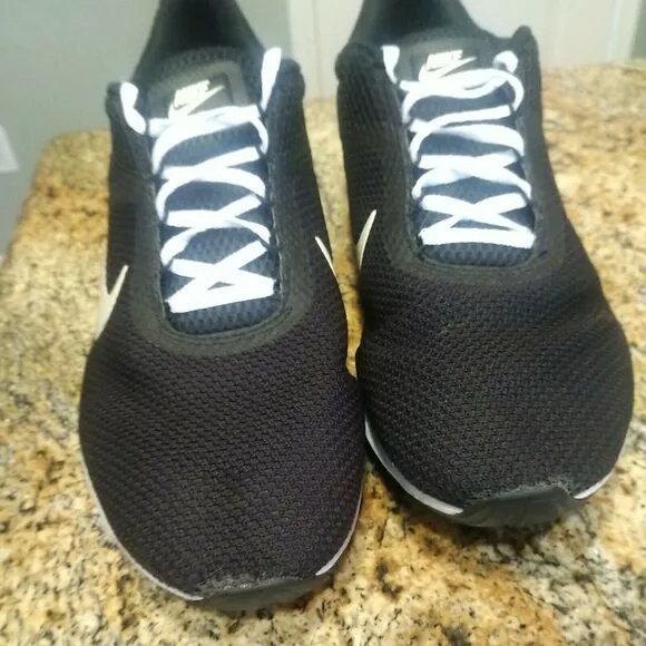 Men's Nike Lunarestoa 2 Essential Casual Shoes, 811372 010 Size 12 Black/White