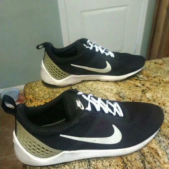 Men's Nike Lunarestoa 2 Essential Casual Shoes, 811372 010 Size 12 Black/White