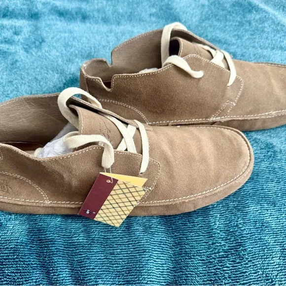 Men's Tan Suede Shoes. Penguin Christopher Mid. Size 11