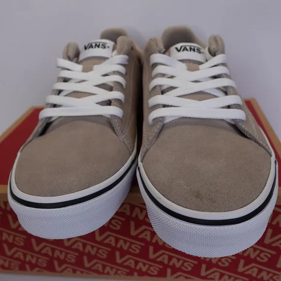 Men's Vans Seldan Suede Sneakers Size 8.5 Beige/White NEW