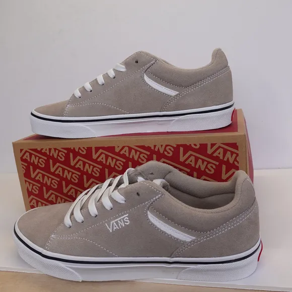 Men's Vans Seldan Suede Sneakers Size 8.5 Beige/White NEW