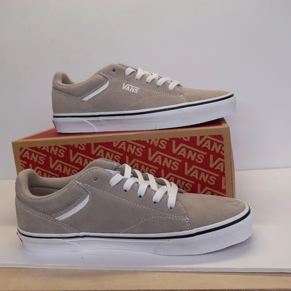 Men's Vans Seldan Suede Sneakers Size 8.5 Beige/White NEW
