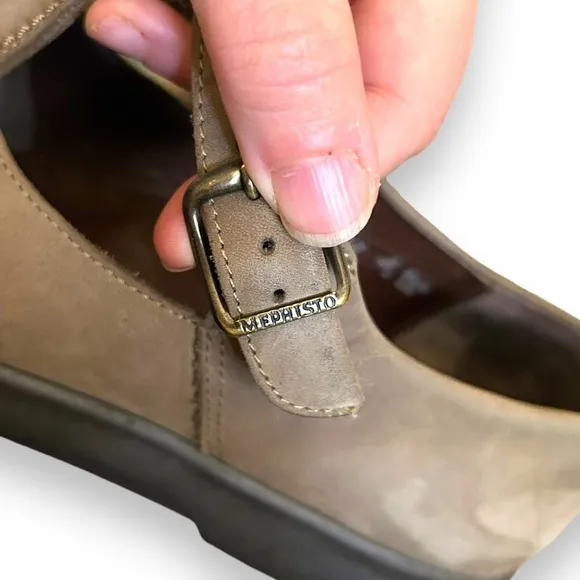 Mephisto Mary Jane Closed Toe Shoes