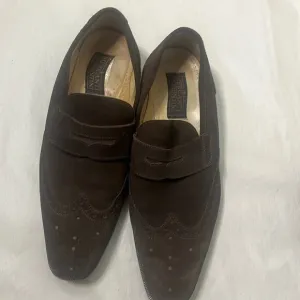 MERCANTI FLORENTINI‎ PERFORATED SUEDE WINGTIP SHOES. 10 1/2M