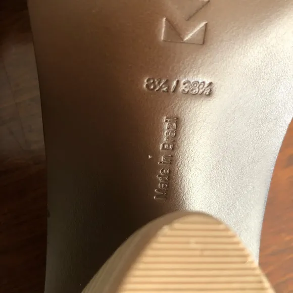 Mercedes Castillo Cream Women's heeled sandals suede size 8.5