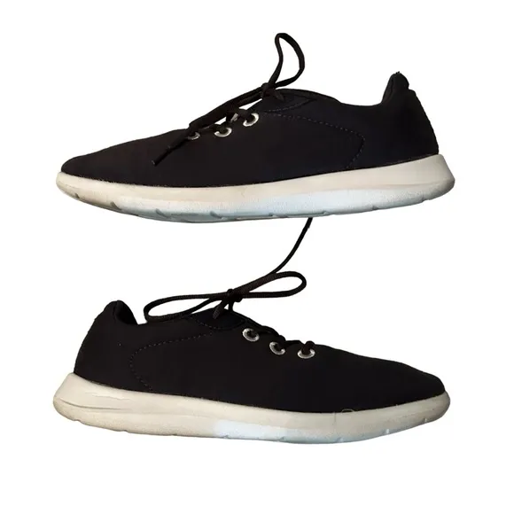 Merinos Navy Australian Merino Wool Machine Washable Size 9 Lace Up Sneakers.