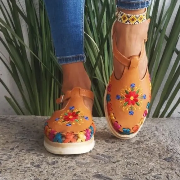 Mexican huaraches leather flowered