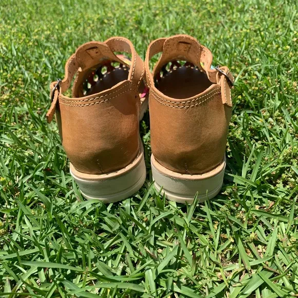 Mexican huaraches leather flowered