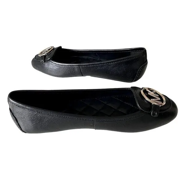 Michael Kors Lillie‎ Logo-Charm Leather Ballerina Shoes 6.5M Modern City Preppy