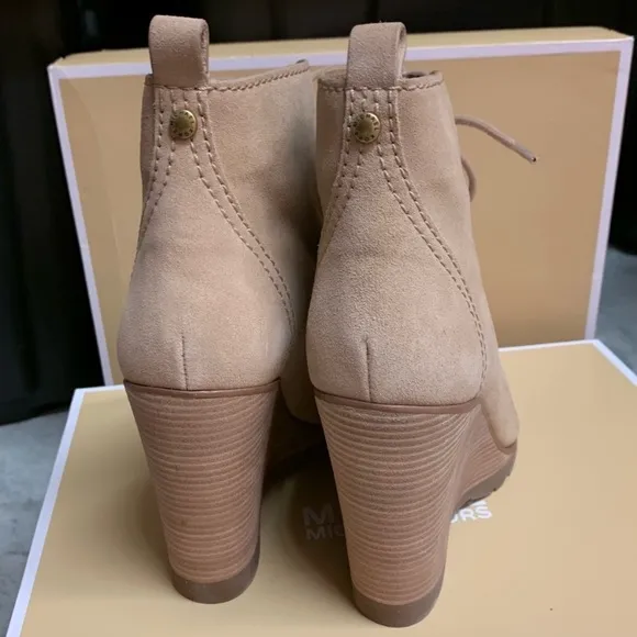 MICHAEL KORS Piper wedge women’s booties 8.5 boots shoes