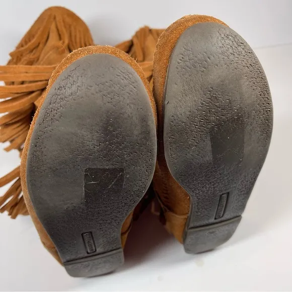 Minnetonka Brown 3-Layer Fringe Boots Size 10M