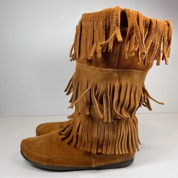 Minnetonka Brown 3-Layer Fringe Boots Size 10M