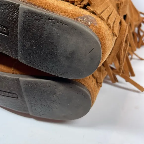 Minnetonka Brown 3-Layer Fringe Boots Size 10M