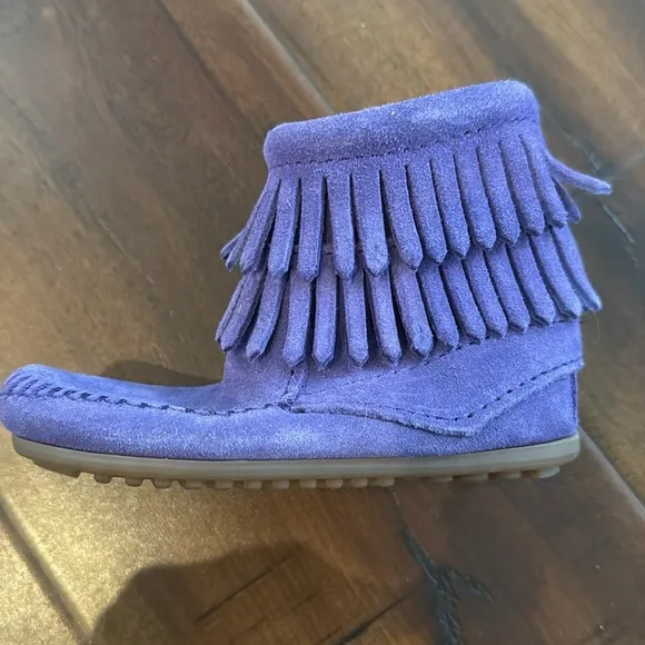 Minnetonka Fringe Bootie Boots Shoes Moccasins