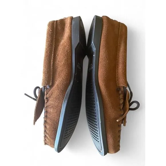 Minnetonka Women’s Moccasins Thunderbird Beaded Suede Size 6.5 New Without Box