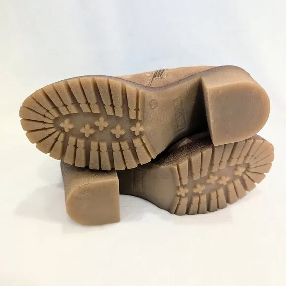MUK LUKS Platform Riser Boots 9.5 Chunky Tread Houdstooth Pattern Shaft Tan Bwn