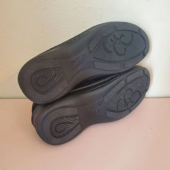 Naot 39 Black Leather 8 Comfort Shoes Israel Loafers ADELINA