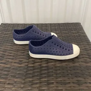 Native Jeffersons, shoes, junior size 1￼