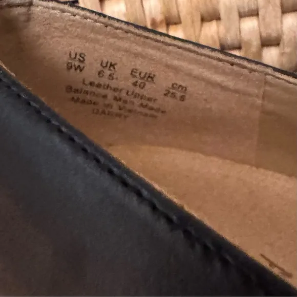 Naturalizer Matt Black Darry Loafer Genuine Leather Uppers Size 9W