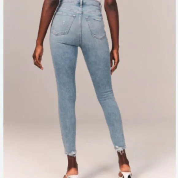 NEW Abercrombie &amp; Fitch The Super Skinny Ankle High Rise Jeans - Size 37/24 L