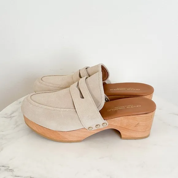 NEW André Assous Soraya Suede Clog Loafer Mule Ivory Size 10