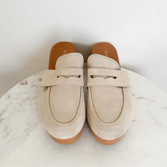 NEW André Assous Soraya Suede Clog Loafer Mule Ivory Size 10