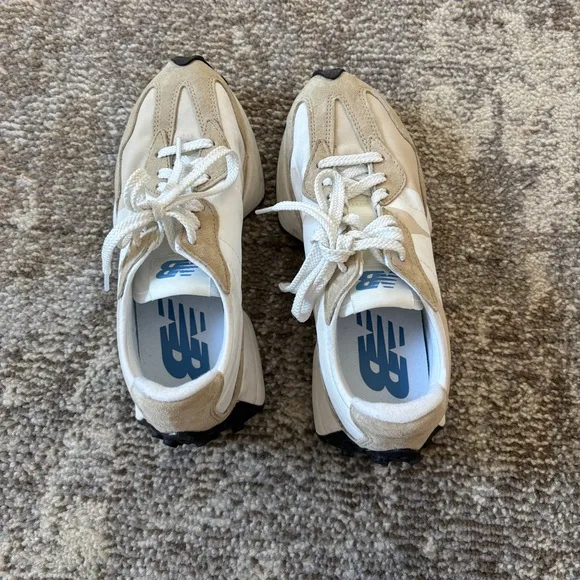 New balance | 327 tennis shoes in beige and white trainers