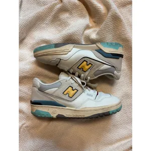 New Balance 550 Sneakers Low Top Retro Style White Yellow Blue Size