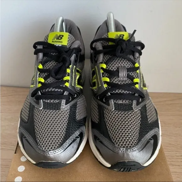 New Balance 553- 6.5 Y- 8 W