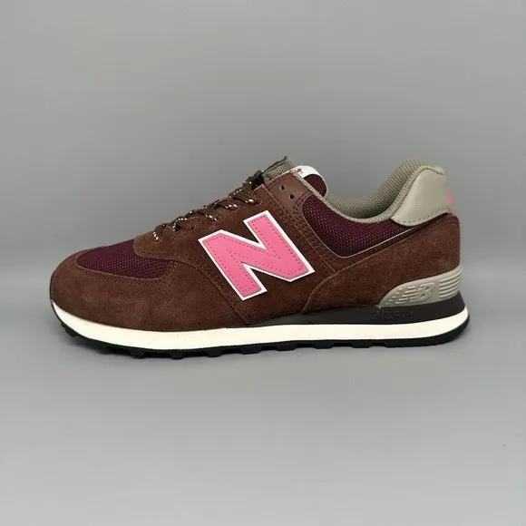 New Balance 574 U574GR2 Brown Suede Lace Up Shoes Men's Sz 10 Women's Sz 11.5