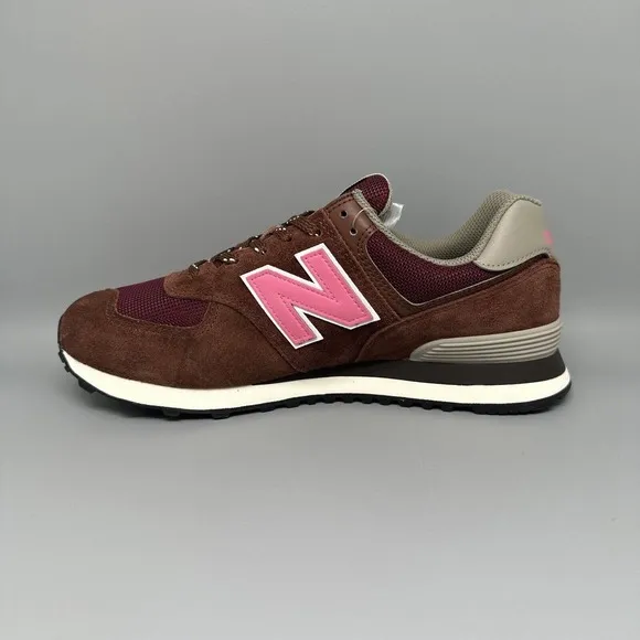 New Balance 574 U574GR2 Brown Suede Lace Up Shoes Men's Sz 10 Women's Sz 11.5