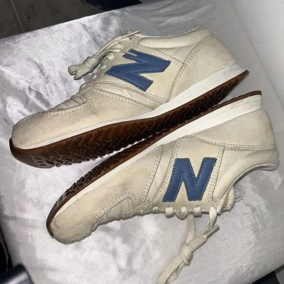 New Balance Retro Cream &amp; Navy Sneakers Classic Lifestyle Athletic Shoes