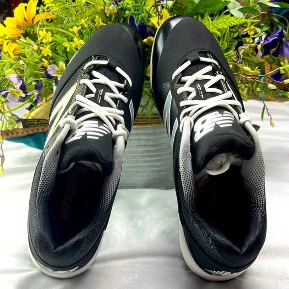 New Balance shoes for men  size 14