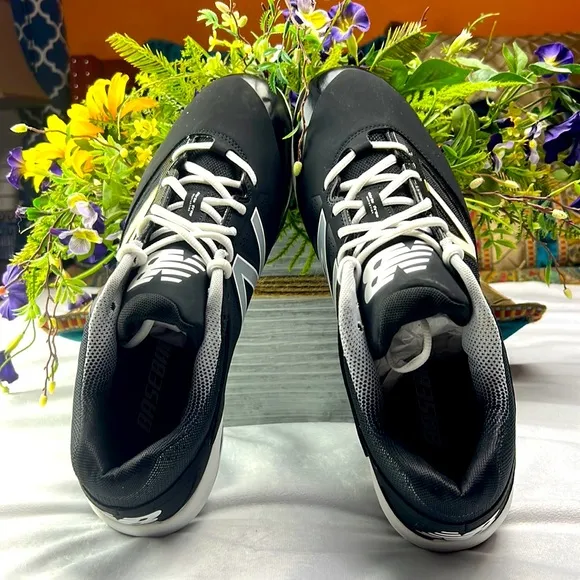 New Balance shoes for men  size 14