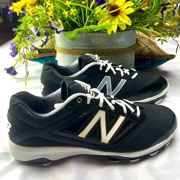 New Balance shoes for men  size 14