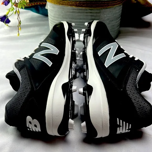 New Balance shoes for men  size 14
