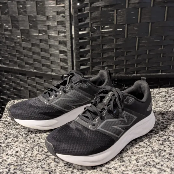 NEW BALANCE Stylish Black Athletic Sneakers 460 Excel Used Cond Shoes Mens 10.5