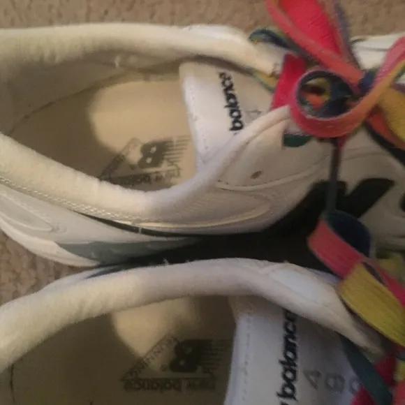 New Balance USA Adult Athletic Sneakers Sz 8 1/2 Multicolor