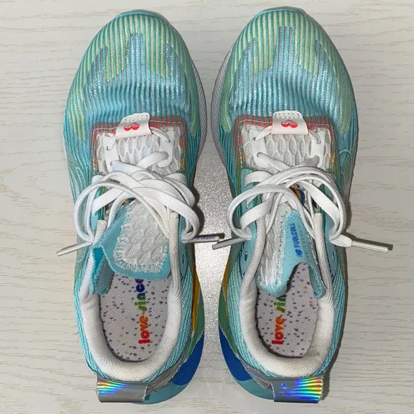 New Balance Women's FuelCell Echolucent Pride Sneaker Shoes RARE