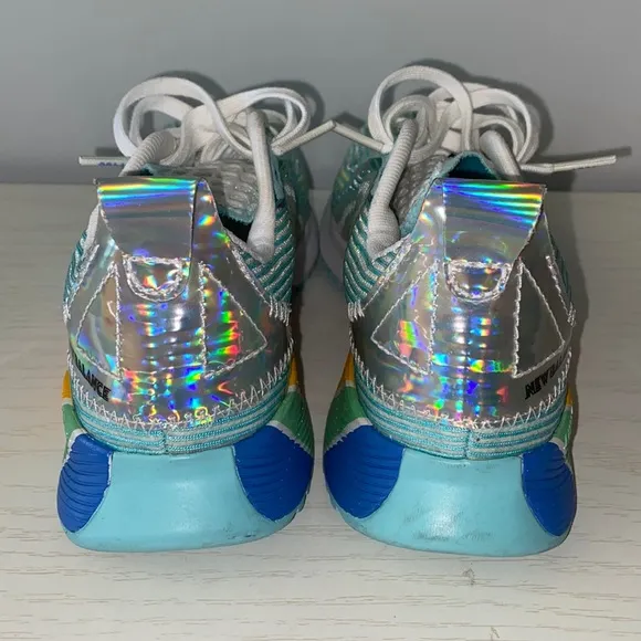 New Balance Women's FuelCell Echolucent Pride Sneaker Shoes RARE